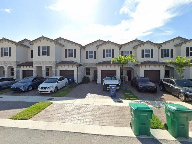 House image located at Miami, FL 33167