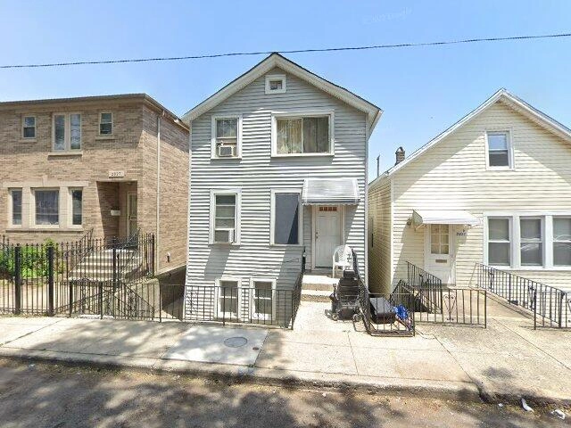 House image located at Chicago, IL 60608