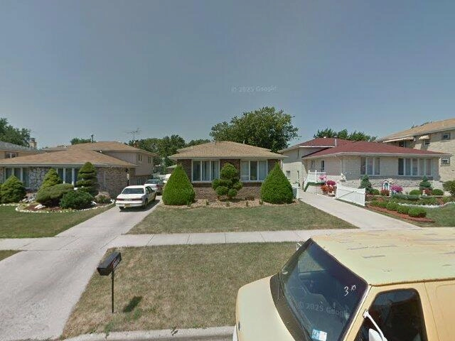 House image located at Burbank, IL 60459
