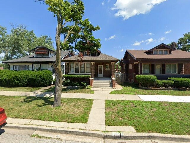 House image located at Chicago, IL 60628