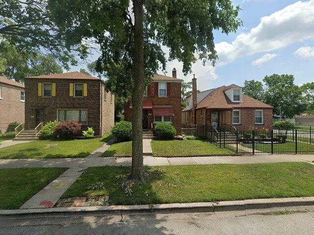 House image located at Chicago, IL 60628