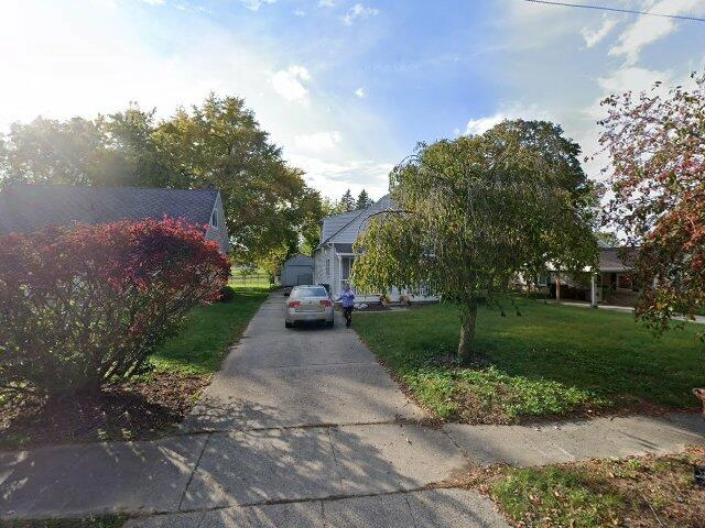 House image located at Lansing, MI 48910