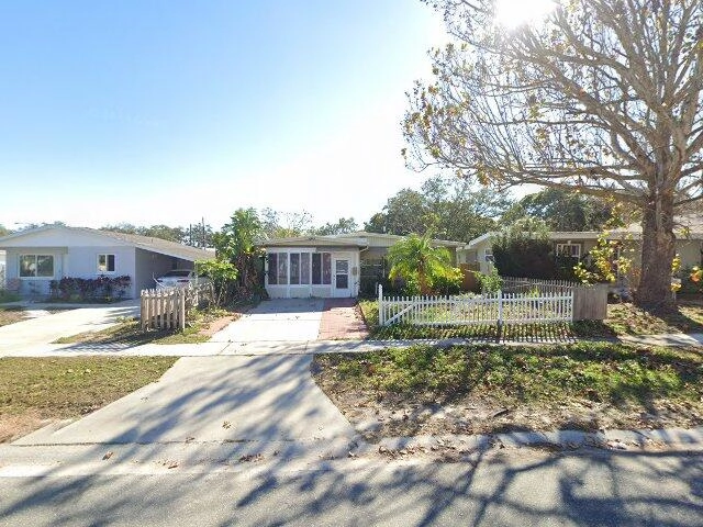 House image located at Saint Petersburg, FL 33703