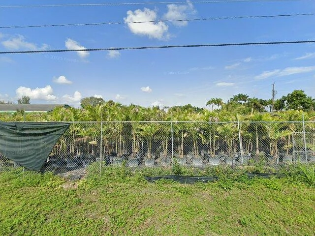 House image located at Miami, FL 33196