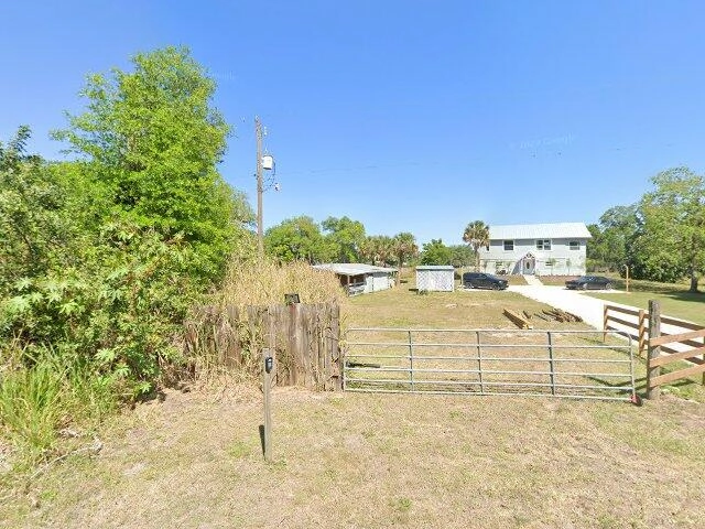 House image located at Fort Myers, FL 33905