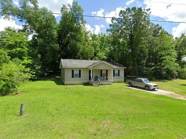 House image located at Marianna, FL 32448