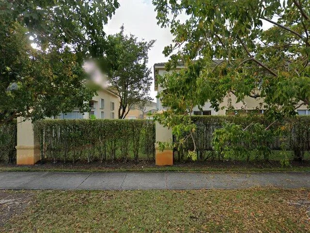 House image located at Miami, FL 33178