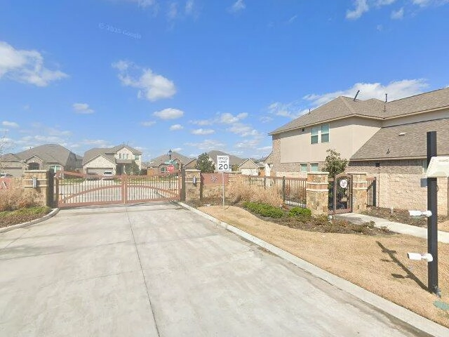 House image located at Rosharon, TX 77583