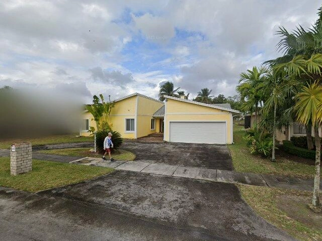 House image located at Miami, FL 33183