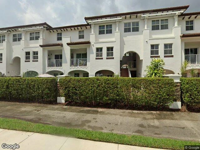 House image located at Miami, FL 33178