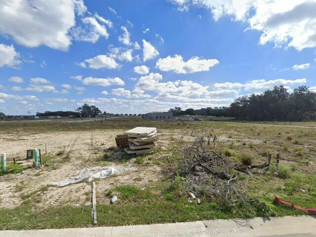 House image located at Zephyrhills, FL 33541