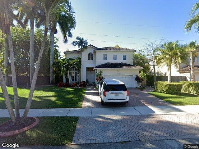 House image located at Miami, FL 33196