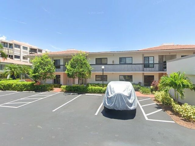 House image located at Saint Petersburg, FL 33715