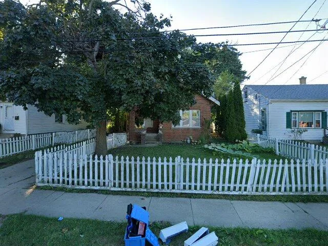 House image located at Waukegan, IL 60085