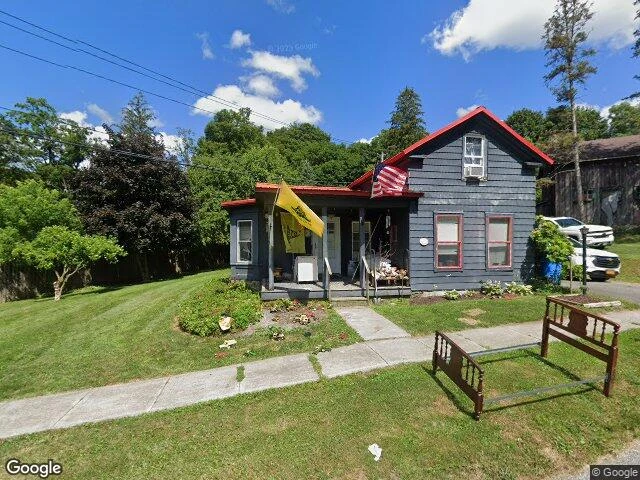 House image located at New Woodstock, NY 13122