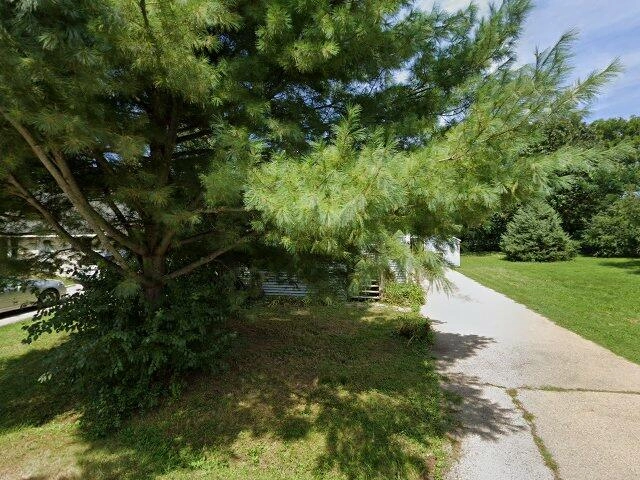 House image located at Round Lake, IL 60073