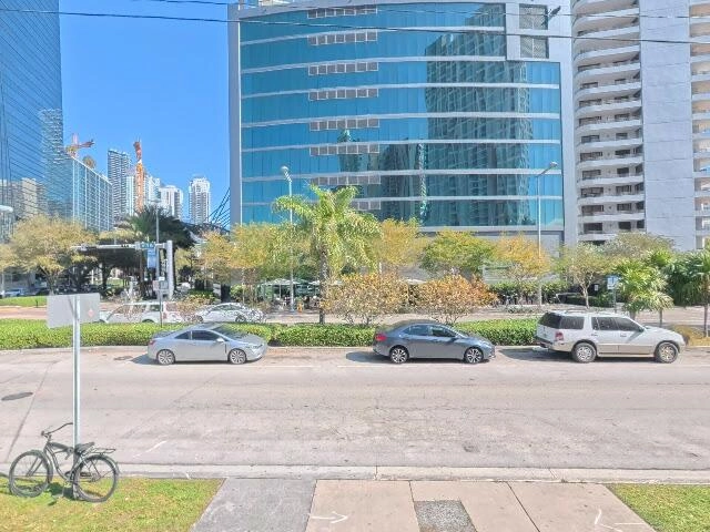 House image located at Miami, FL 33129