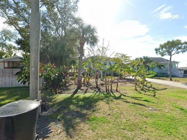 House image located at Saint Petersburg, FL 33705