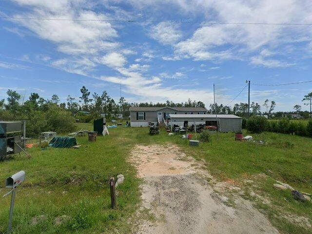 House image located at Wewahitchka, FL 32465