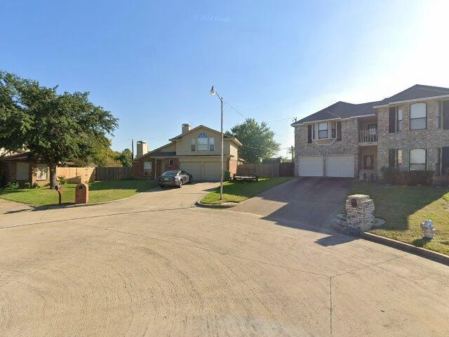 House image located at Arlington, TX 76018