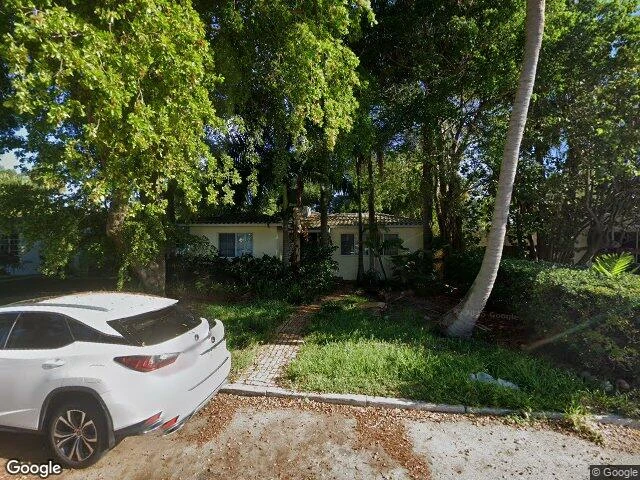 House image located at Hollywood, FL 33019