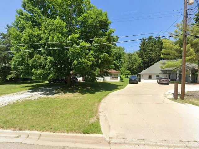 House image located at Flint, MI 48506