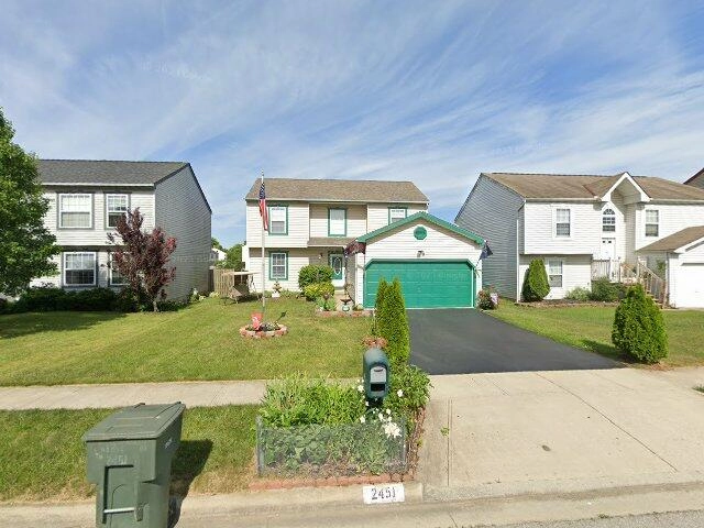 House image located at Grove City, OH 43123