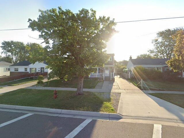 House image located at Roseville, MI 48066