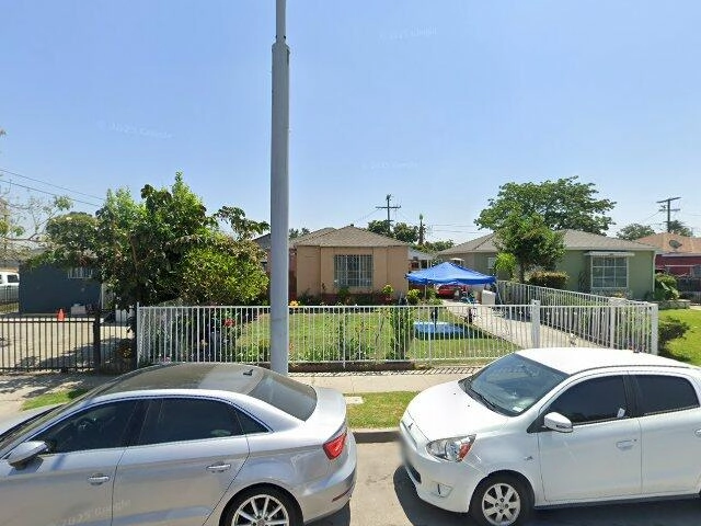 House image located at Los Angeles, CA 90003