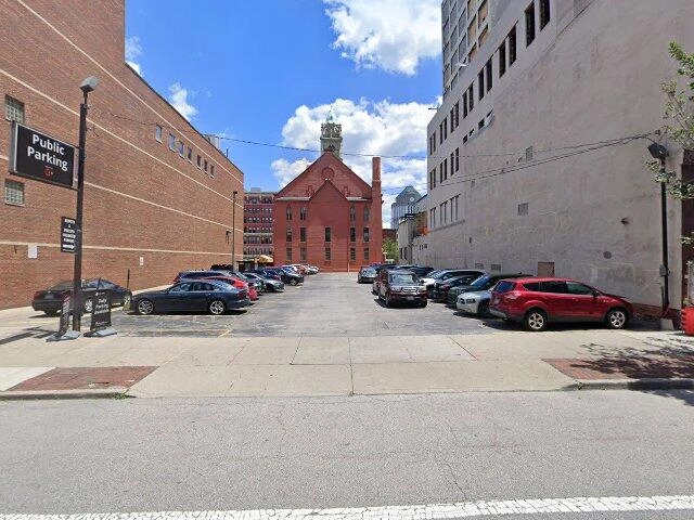 House image located at Highland, IL 62249