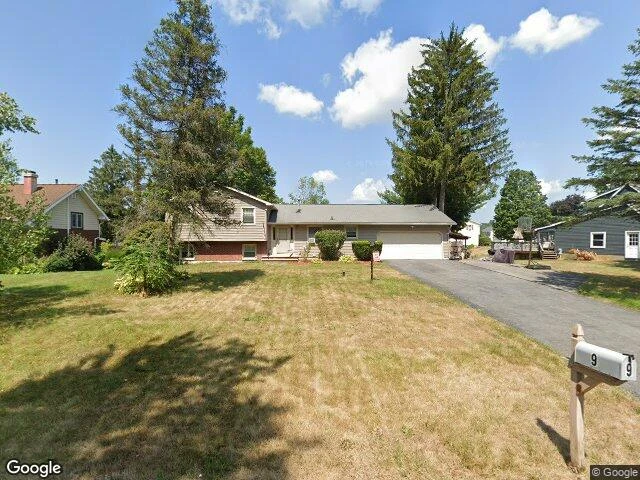 House image located at Baldwinsville, NY 13027