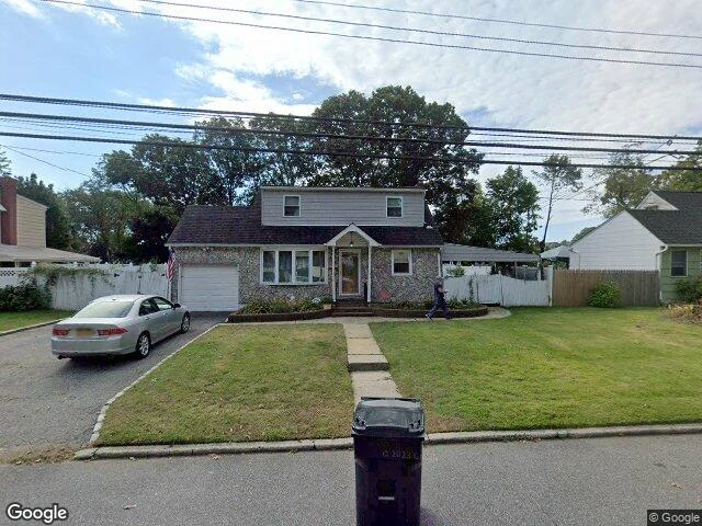 House image located at West Islip, NY 11795