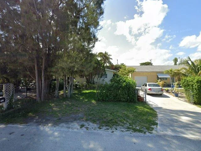House image located at Lake Worth, FL 33462