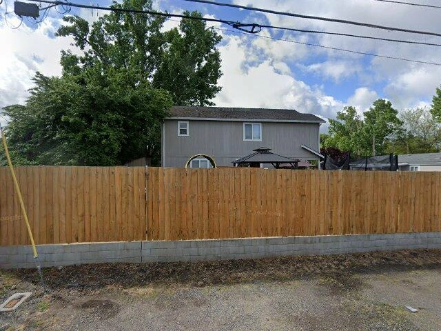 House image located at Medford, OR 97501