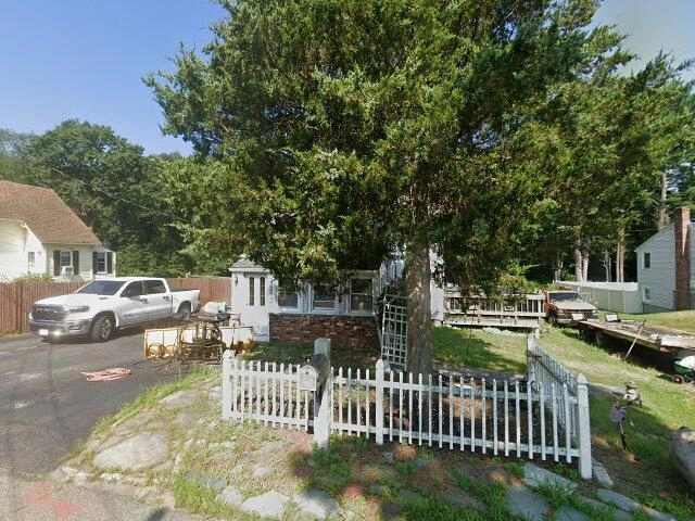 House image located at Stoughton, MA 02072