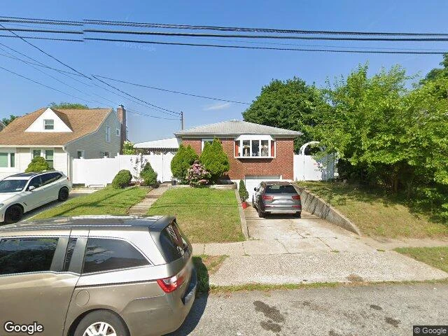 House image located at Freeport, NY 11520