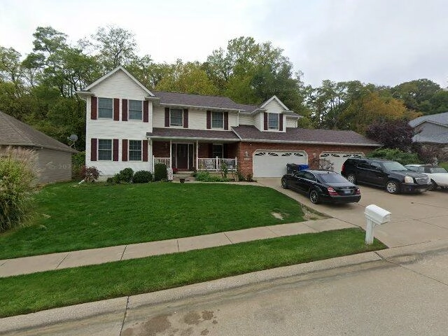 House image located at Moline, IL 61265