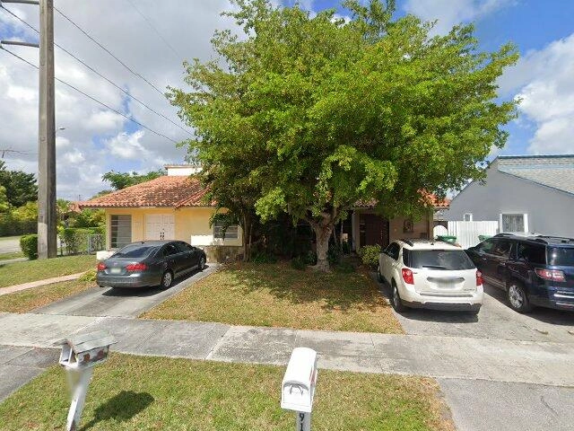 House image located at Miami, FL 33174