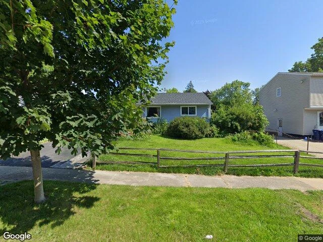 House image located at Waukegan, IL 60087