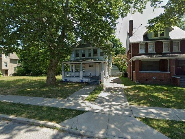House image located at Chicago, IL 60628
