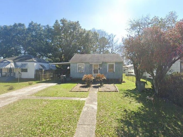 House image located at Saint Louis, MO 63118