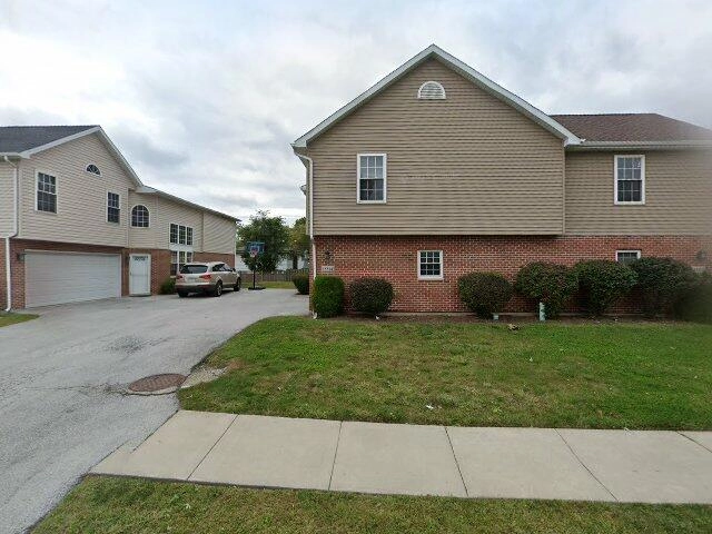 House image located at Dolton, IL 60419