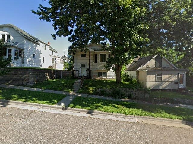 House image located at Saint Paul, MN 55117