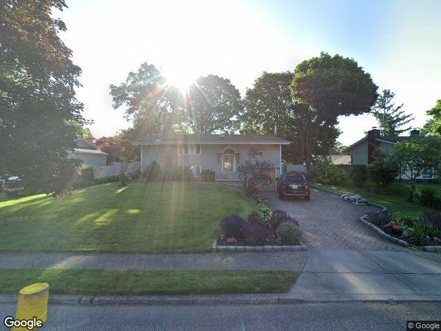 House image located at Islandia, NY 11749