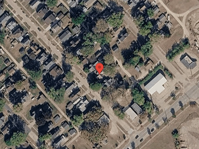 House image located at Clinton, IA 52732