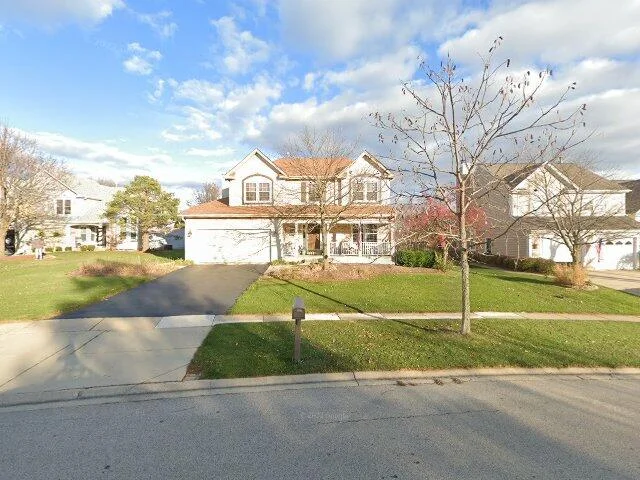 House image located at Algonquin, IL 60102