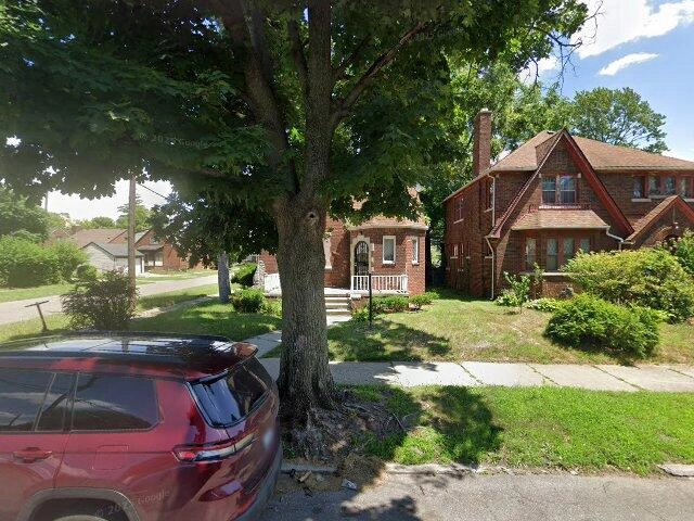 House image located at Detroit, MI 48227