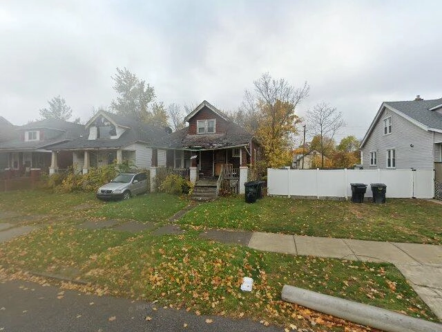 House image located at Detroit, MI 48213