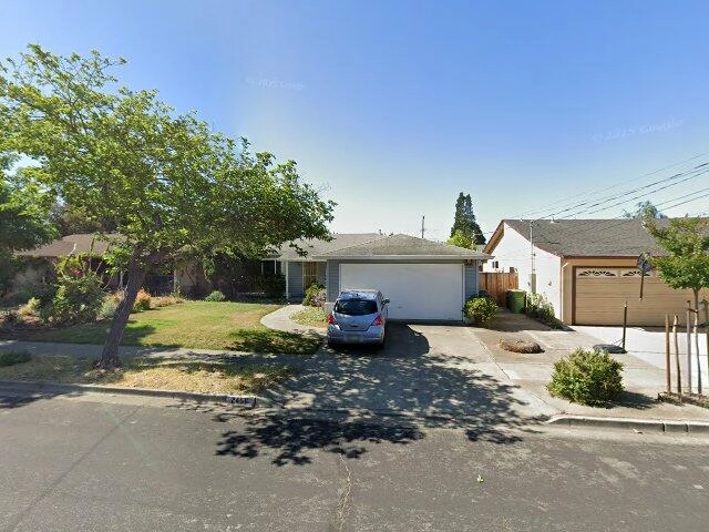 House image located at Hayward, CA 94545