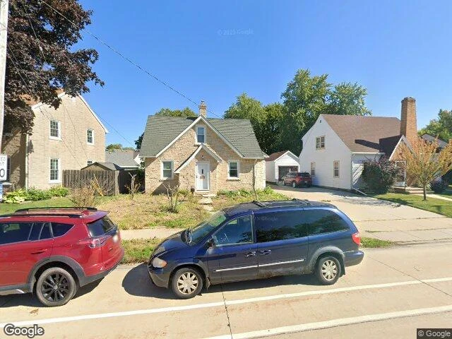 House image located at Appleton, WI 54914